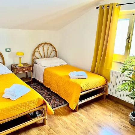 Appartement Yellow House Teramo
